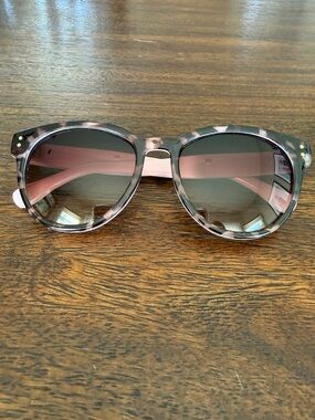 Jones New York Round Cat-Eye Tortoiseshell Sunglasses - Pink Gradient Lenses